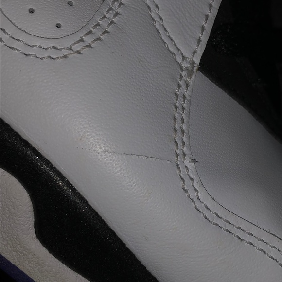 Air Jordan Retro 8 “Three Peat” - Picture 2 of 3